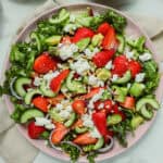 Jordbærsalat med avocado og feta