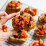 Bruschetta med bagt peberfrugt