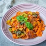 One pot pasta med chorizo og grønt