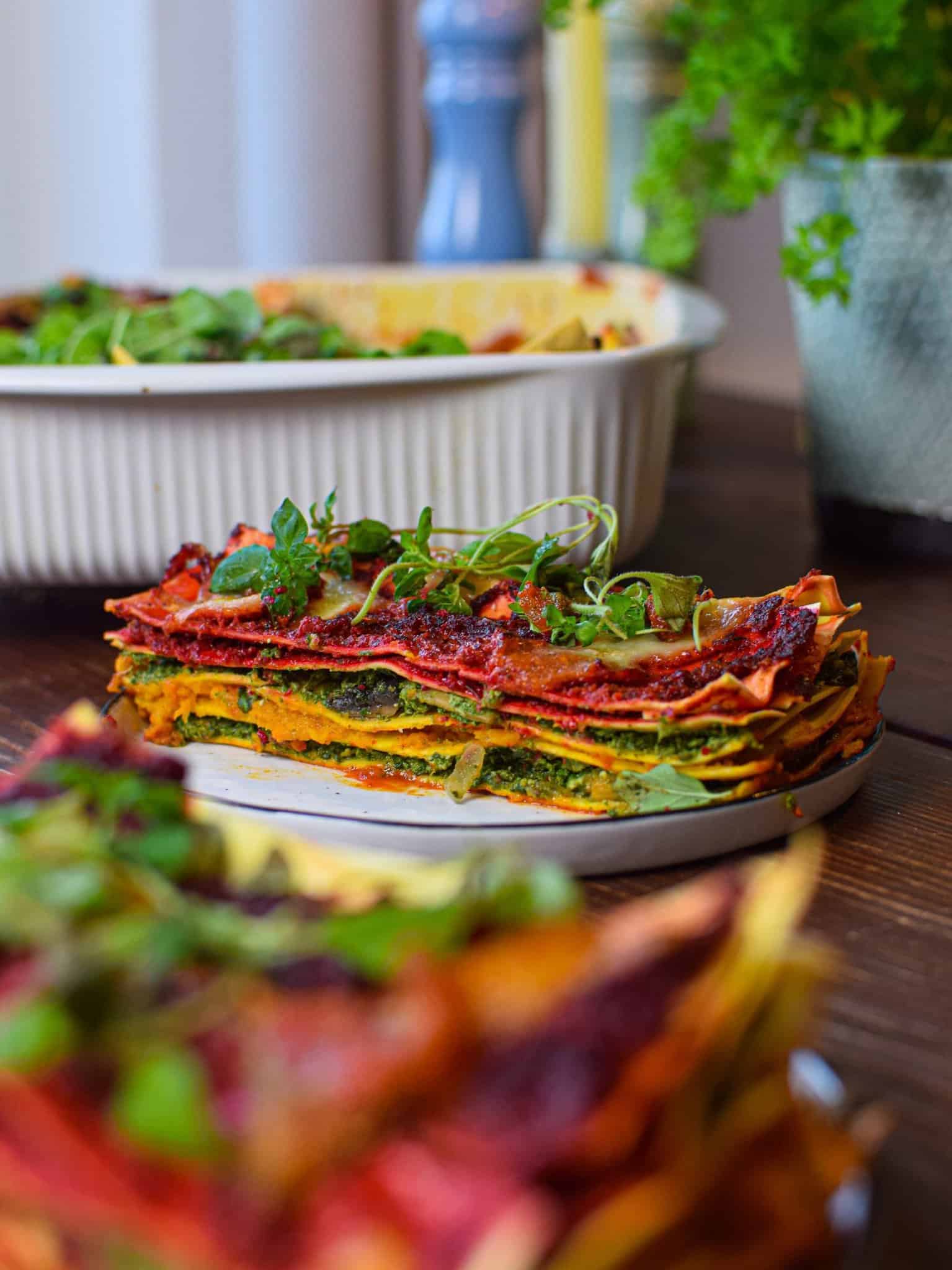 Vegetarisk regnbue lasagne
