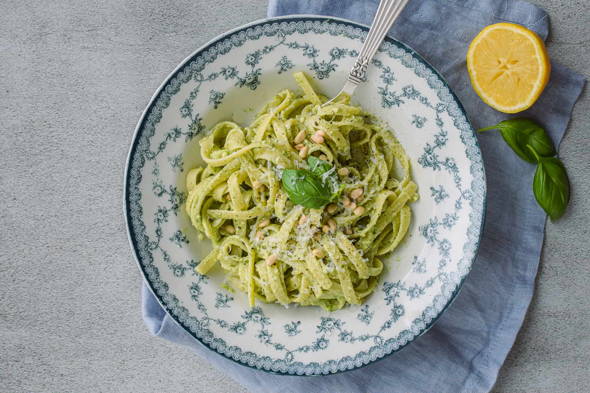 Pasta pesto