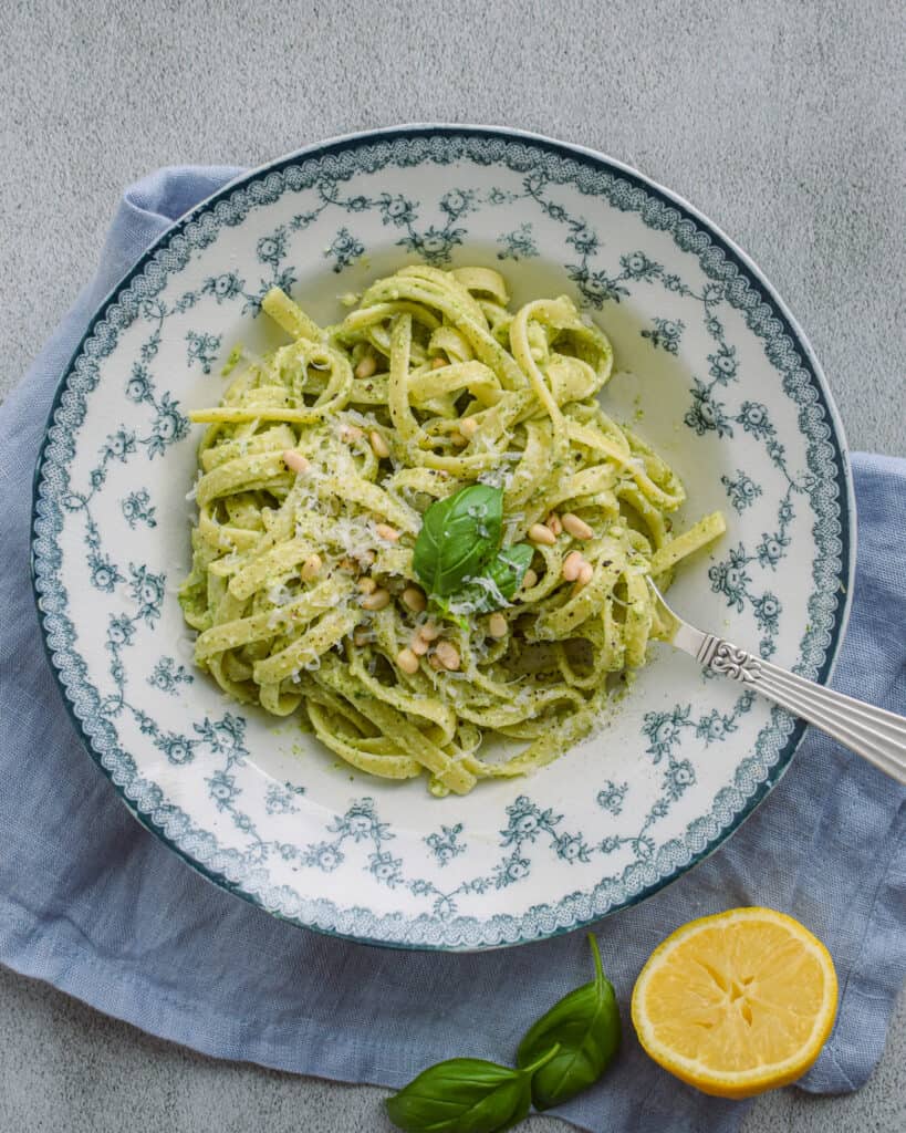 Pasta pesto