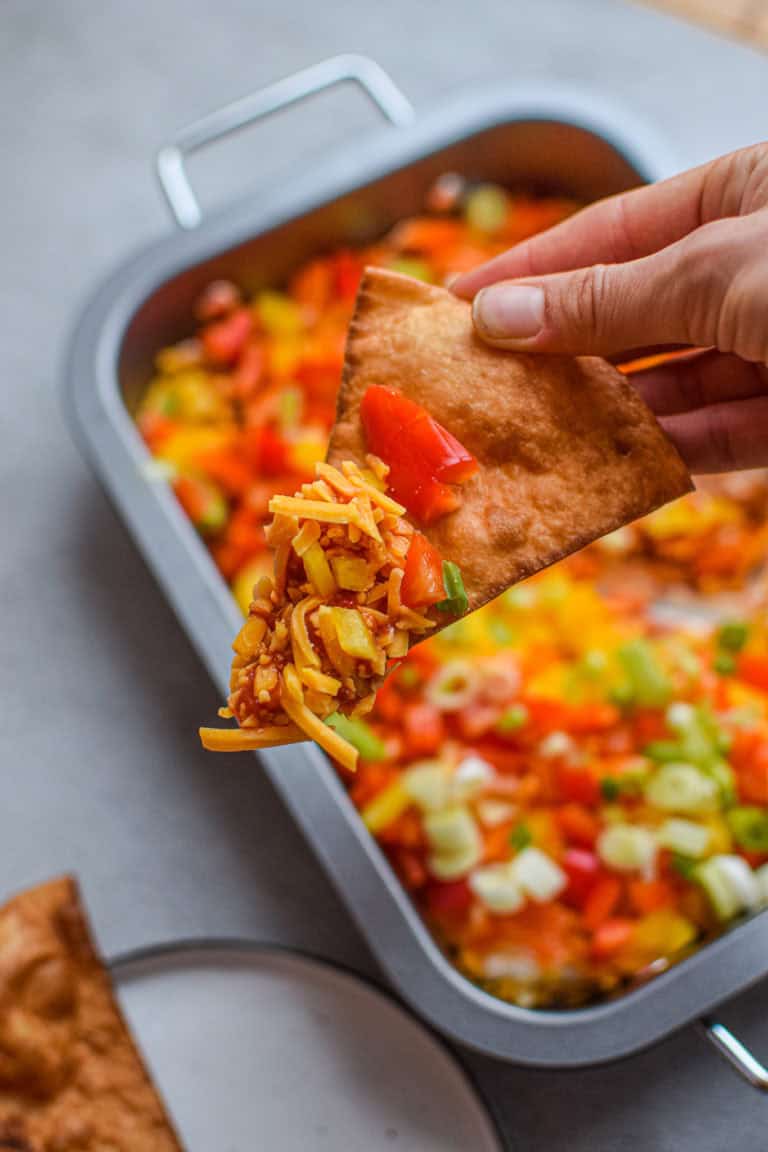 Creamy dip med tomat, pikant og cheddar