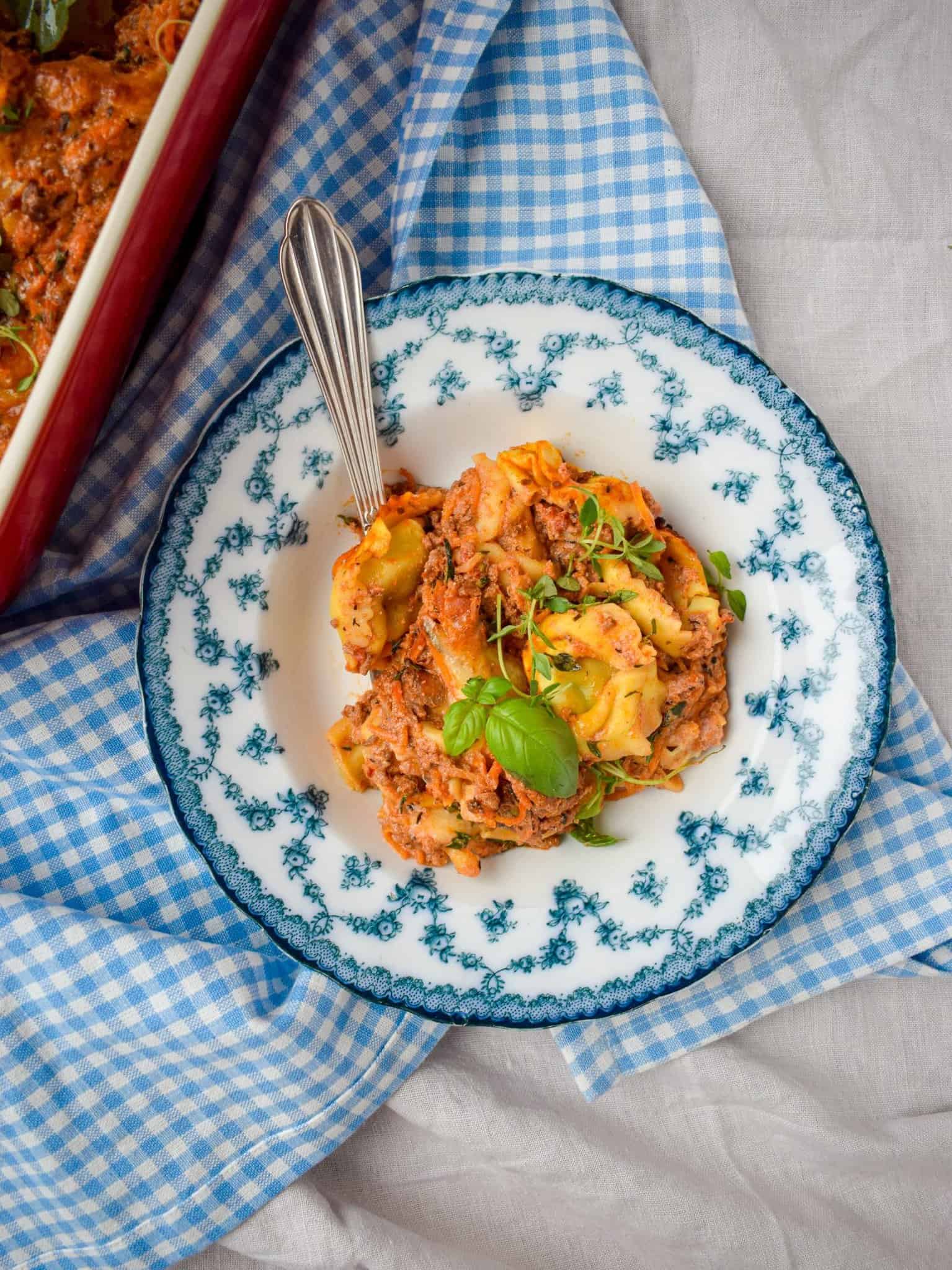 Smovset tortellini bolognese