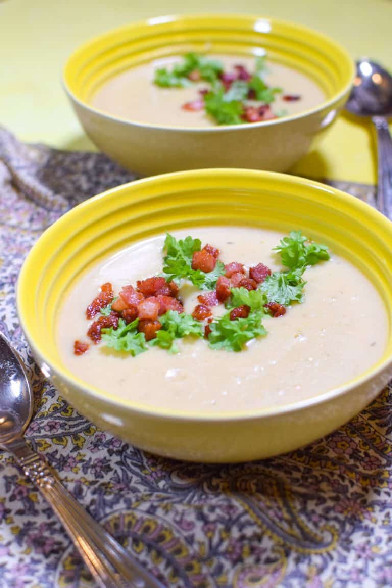 Kartoffelsuppe med blomkål og pikant