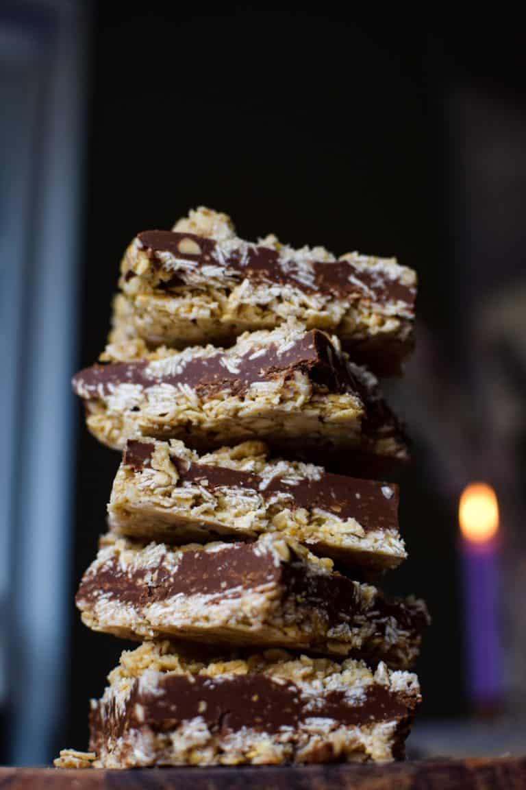 Havregrynsbar med peanutbutter og chokolade